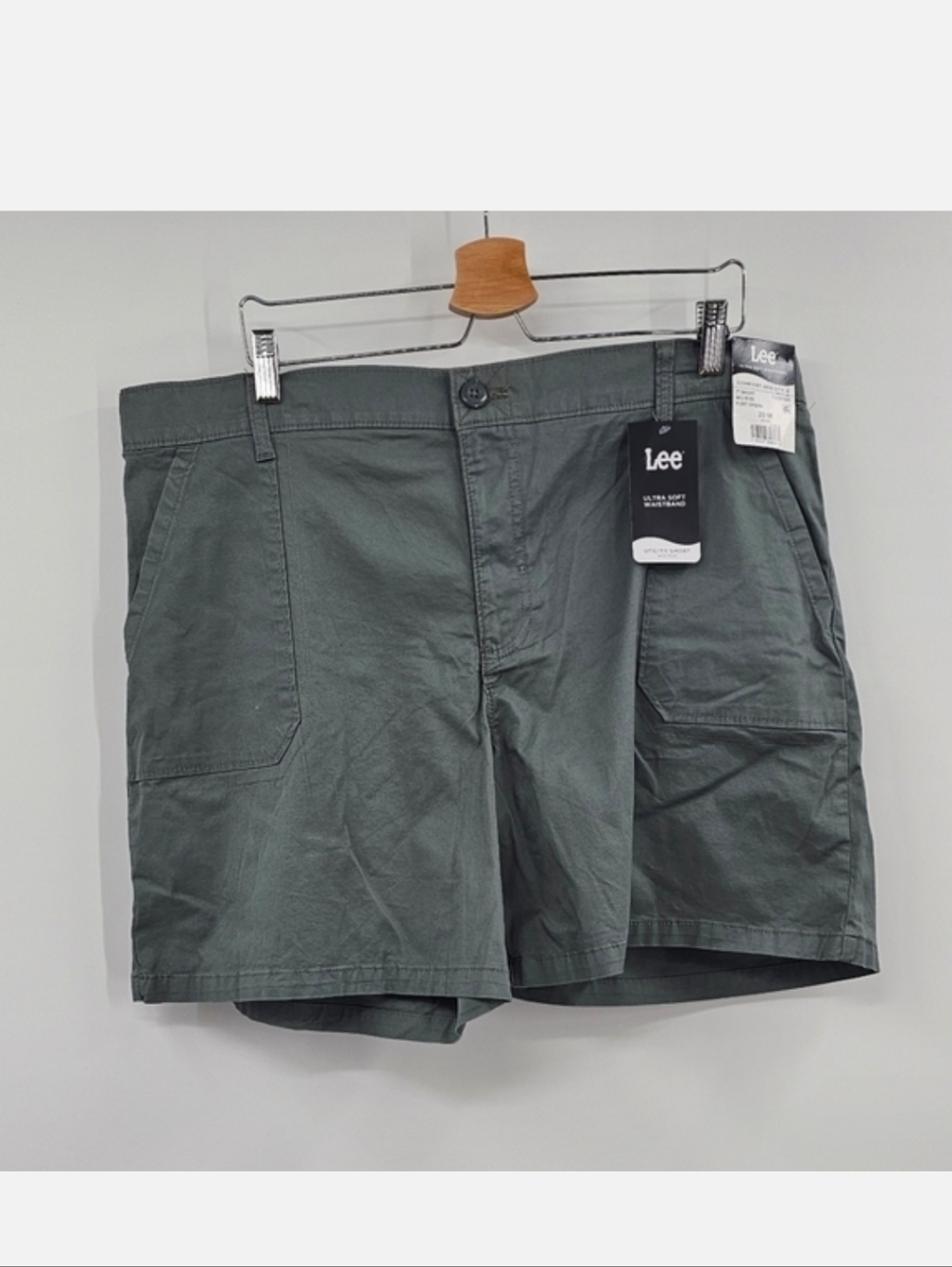Lee Green Utility Shorts NWT Size 20